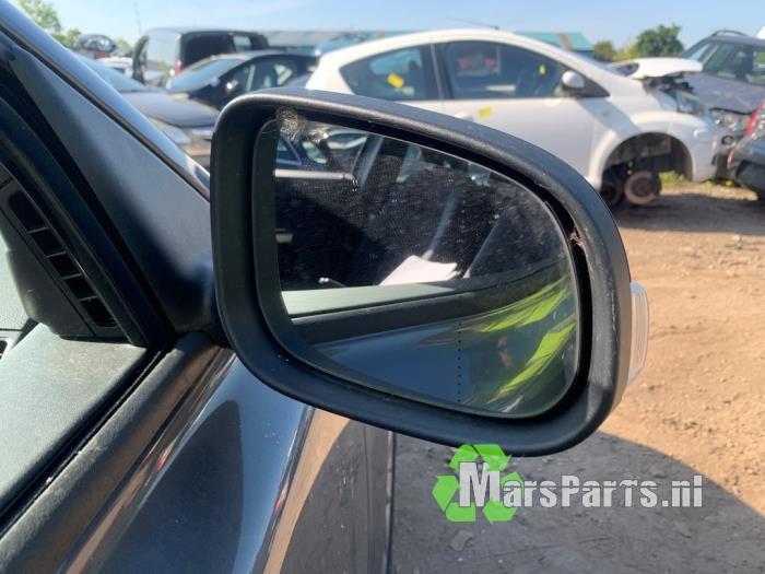 Buitenspiegel rechts van een Volvo V50, Auto-onderdelen, Spiegels, Volvo, Gebruikt, 3 maanden garantie, Ophalen of Verzenden