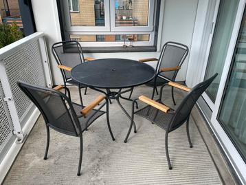 Tuinset met 4 stoelen en tafel beschikbaar voor biedingen