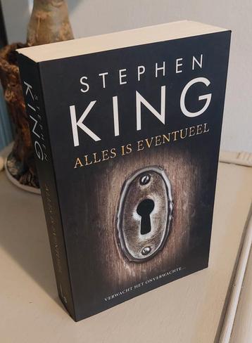 Stephen King - Alles is eventueel beschikbaar voor biedingen