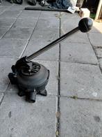 Handmatige pomp voor boot, Ophalen