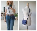 Leuk leren schoudertasje / blauw suede leer, Sieraden, Tassen en Uiterlijk, Tassen | Schoudertassen, Overige merken, Zo goed als nieuw