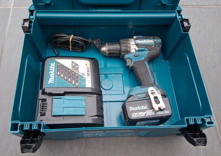 Makita Brushless DDF484  Topset met 5Ah accu + lader, Doe-het-zelf en Verbouw, Gereedschap | Boormachines, Zo goed als nieuw, Boor- en Schroefmachine