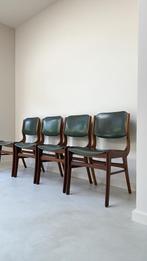 Vier vintage houten eetkamerstoelen met groen skai leer, Huis en Inrichting, Stoelen, Gebruikt, Overige kleuren, Vintage, Hout
