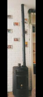 Sier kachel met zwarte pvc buis, Huis en Inrichting, Kachels, Ophalen of Verzenden, Zo goed als nieuw, Hout, Houtkachel