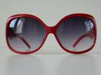 Prada zonnebril. Model Rosso., Zonnebril, Prada, Ophalen of Verzenden, Zo goed als nieuw