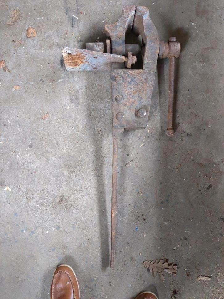 Antieke Staart Bankschroef - 1 Meter, Doe-het-zelf en Verbouw, Gereedschap | Handgereedschap, Ophalen of Verzenden