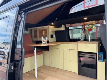 Buscamper Op Maat, camperinbouw voor de Volkswagen T5/T6 beschikbaar voor biedingen