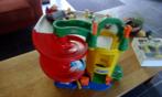 Fischer price garage compleet met auto, s en poppetjes, Kinderen en Baby's, Speelgoed | Fisher-Price, Ophalen, Speelset
