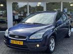 Ford Focus 1.6-16V Futura,Clima,Voorruitverwarming,Lmv,1/2 l, 1596 cc, Zwart, 4 cilinders, Blauw