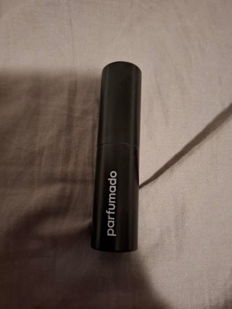 Parfumado Houder - Handig en Stijlvol!, Sieraden, Tassen en Uiterlijk, Ophalen of Verzenden, Zo goed als nieuw