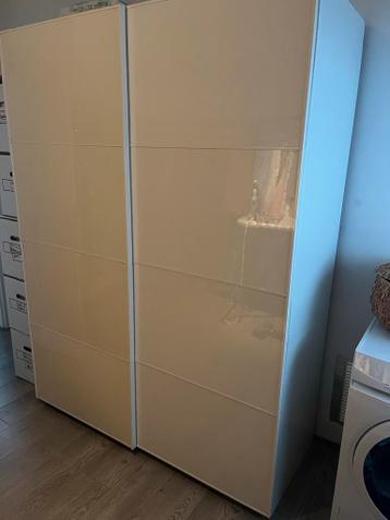 IKEA Pax kast met schuifdeuren en hangruimte. Gratis. - afbeelding 1