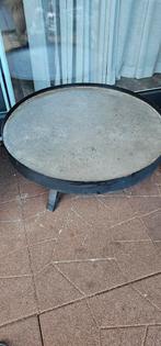 Salontafel met betonnen blad, Huis en Inrichting, Tafels | Salontafels, Gebruikt, 50 tot 100 cm, Rond, Minder dan 50 cm