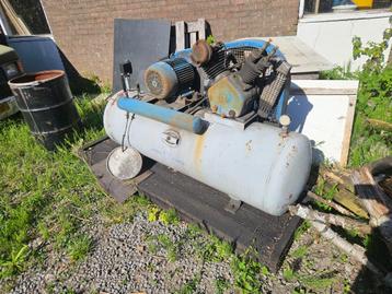 Lucht compressor beschikbaar voor biedingen