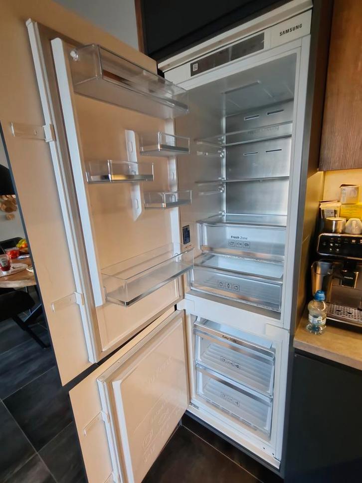 Samsung BRB260035ww Inbouw Koelkast met Vriesvak, Witgoed en Apparatuur, Koelkasten en IJskasten, Zo goed als nieuw, Met vriesvak
