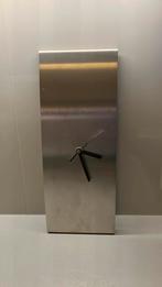 Rvs klok (B&W), Ophalen of Verzenden, Zo goed als nieuw, Wandklok