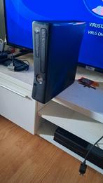 Xbox 360 slim, Spelcomputers en Games, Spelcomputers | Xbox 360, 360 S, Ophalen of Verzenden, Zo goed als nieuw, Met 1 controller