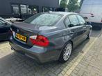 BMW 3-serie 320si airco, cruise, lees tekst (bj 2007), Auto's, BMW, Zwart, 4 cilinders, Alcantara, Handgeschakeld