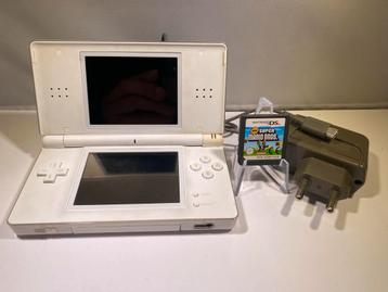 Nintendo DS + New Super Mario Bros beschikbaar voor biedingen