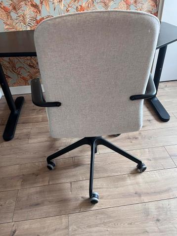 IKEA Bekant bureau + bureaustoel – goede staat - afbeelding 9