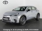 Lexus LBX Business Line Pro 2WD | Dodehoek detectie | Stuur-, Gebruikt, Hybride Elektrisch/Benzine, SUV of Terreinwagen, Zilver of Grijs