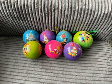 Leuke Disney kerstballen Kasteel mickey Minnie Mouse beschikbaar voor biedingen