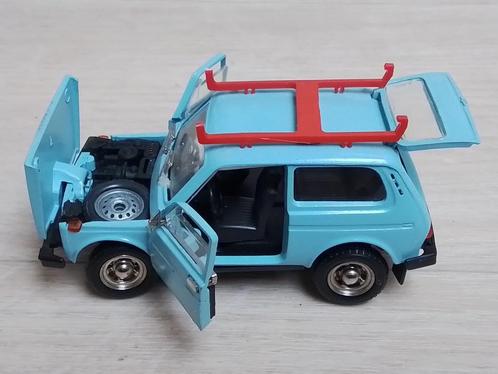 Vaz 2121 Lada Niva Roofrack Russische 4x4 Novoexport  ussr, Hobby en Vrije tijd, Modelauto's | 1:43, Zo goed als nieuw, Auto, Overige merken
