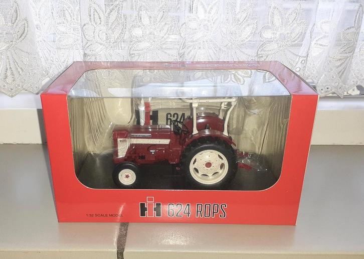 IH 624 rops trekker - replicagri  (siku - britains), Hobby en Vrije tijd, Modelauto's | 1:32, Nieuw, Tractor of Landbouw, Britains