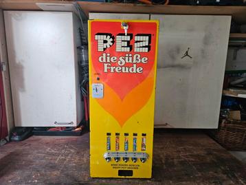 PEZ automaat jaren 80 90 beschikbaar voor biedingen