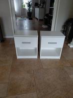 2 Witte Nachtkastjes - Klein & Stijlvol, Huis en Inrichting, Gebruikt, Minder dan 45 cm, Ophalen of Verzenden, Minder dan 55 cm