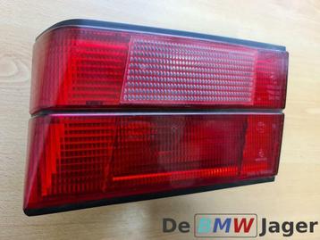 Achterlicht rechtsbinnen BMW E34 sedan 63211384012 beschikbaar voor biedingen