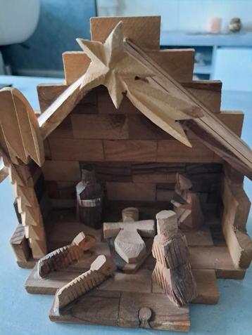 Houten Kerststal beschikbaar voor biedingen