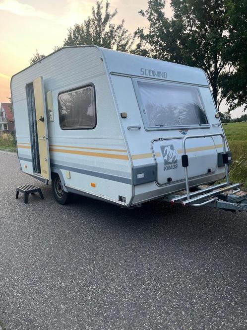 Knaus Sudwind 8004 uit 1991. Lichte caravan, Caravans en Kamperen, Caravans, Particulier, tot en met 4, 500 - 750 kg, Rondzit