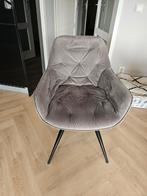 Gecapitionneerde draaibare eetkamerstoelen, Ophalen, Drie