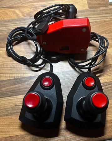 Retro The Arcade Joystick - C64 & Amiga beschikbaar voor biedingen