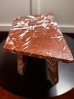 Brutalistische jaren 70 italiaanse kleine bijzettafel marmer, Huis en Inrichting, Tafels | Bijzettafels, |, Ophalen of Verzenden