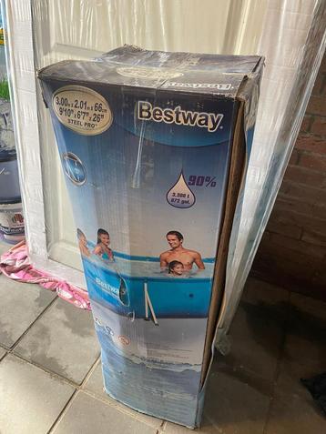 Bestway Zwembad beschikbaar voor biedingen