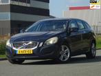 Volvo V60 2.0 D4 Momentum NAP/LEER/NAVI/XENON/CRUISE/PDC, Auto's, Volvo, Voorwielaandrijving, Euro 5, Gebruikt, 1984 cc