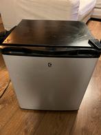Candor mini koelkast, Witgoed en Apparatuur, Koelkasten en IJskasten, Ophalen, Minder dan 75 liter, Zonder vriesvak, Gebruikt