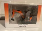Kubota U27-4 1/24, Hobby en Vrije tijd, Ophalen of Verzenden, Nieuw, Tractor of Landbouw, Overige merken