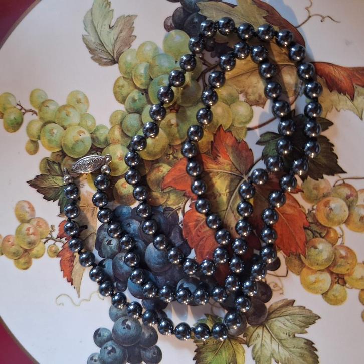 Mooie oude ketting ik denk van Onyx, Sieraden, Tassen en Uiterlijk, Kettingen, Zo goed als nieuw, Overige materialen, Zwart, Ophalen of Verzenden