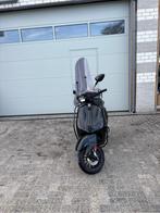 Vespa Sprint 2018 4t injectie, Fietsen en Brommers, Scooters | Vespa, Ophalen, Vespa S, Zo goed als nieuw, Benzine
