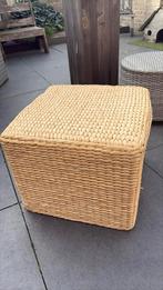 Leuke rieten poef / krukje / tafeltje, Ophalen, Gebruikt, Rond, Minder dan 50 cm