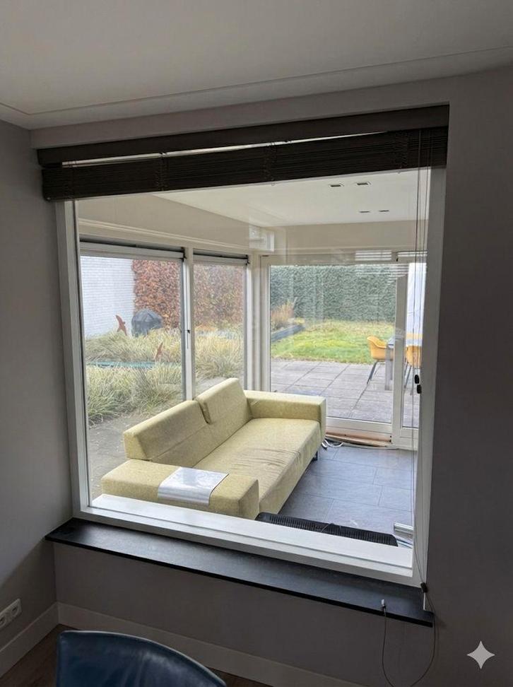 2 Kozijnen incl nieuw HR++ glas en raambekleding, Doe-het-zelf en Verbouw, Kozijnen en Schuifpuien, Zo goed als nieuw, Raamkozijn