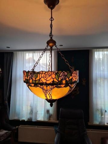 tiffany hanglampen  beschikbaar voor biedingen