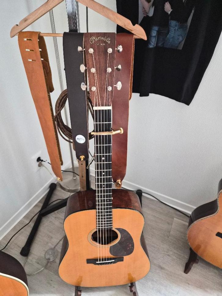 Martin D-18 upgraded, Muziek en Instrumenten, Snaarinstrumenten | Gitaren | Akoestisch, Zo goed als nieuw, Western- of Steelstringgitaar