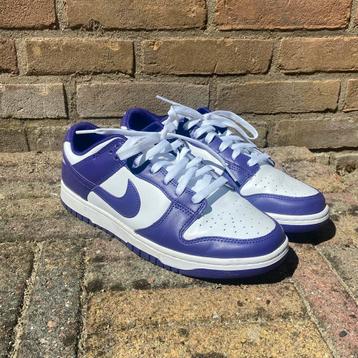 Nike Dunk Low Purple White maat 44 nieuwstaat beschikbaar voor biedingen