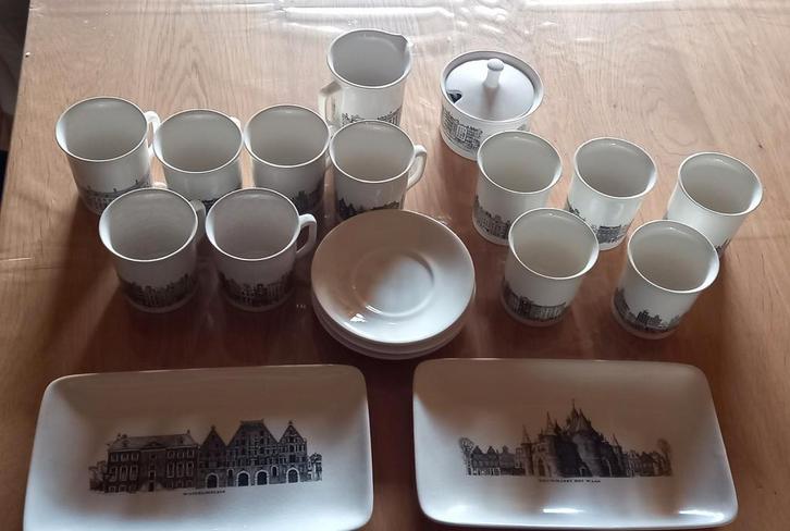 servies met Amsterdamse grachtenpanden van villeroy & Boch, Antiek en Kunst, Antiek | Servies compleet, Ophalen