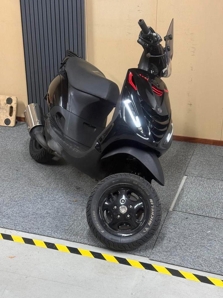 Piaggio Zip 2T 172cc Malossi SM06 | Mono | Geldige bromplaat, Fietsen en Brommers, Scooters | Piaggio, Zo goed als nieuw, Zip