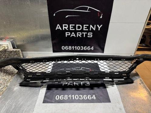 Mercedes C Klasse W205 C63 AMG Bumper Rooster A2058852323, Auto-onderdelen, Overige Auto-onderdelen, Mercedes-Benz, Gebruikt, Ophalen of Verzenden