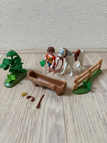 Playmobil paarden verzorgster met paard! beschikbaar voor biedingen